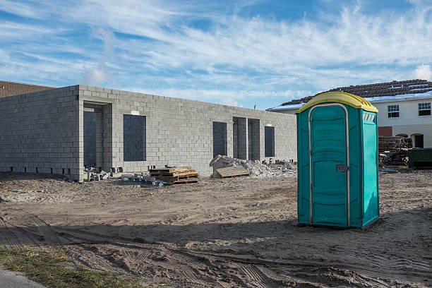 Best Emergency porta potty rental  in Hoisington, KS